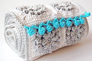 Popcorn crochet scarf