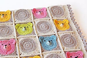 Teddy bear crochet baby blanket