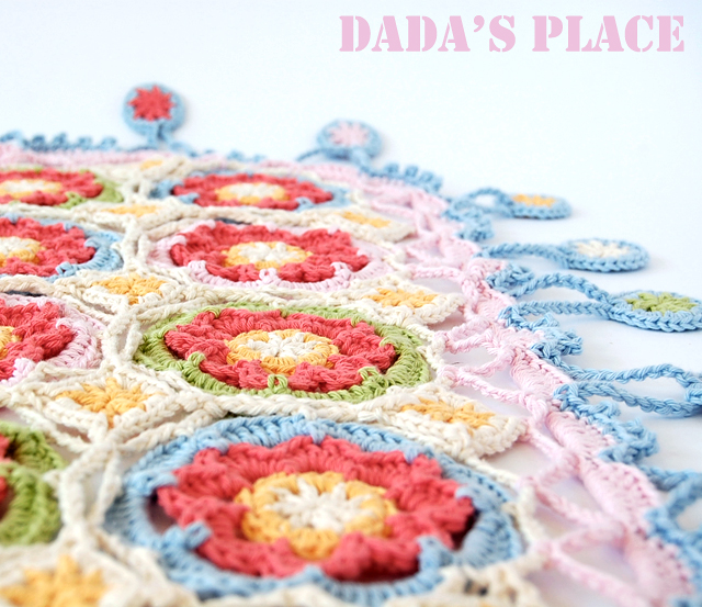 Beautiful flowery crochet scarf