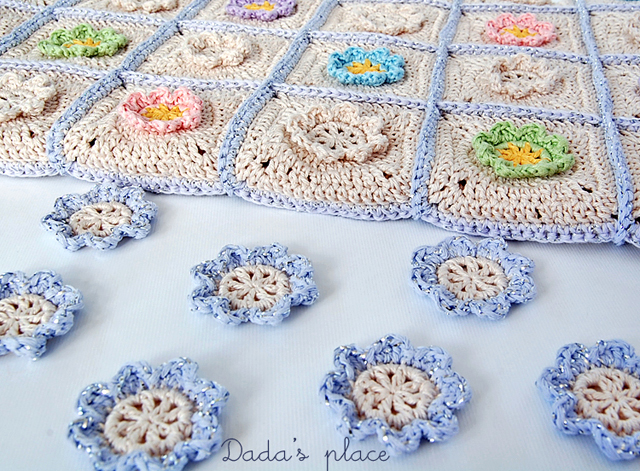 Beautiful flowery granny square blanket