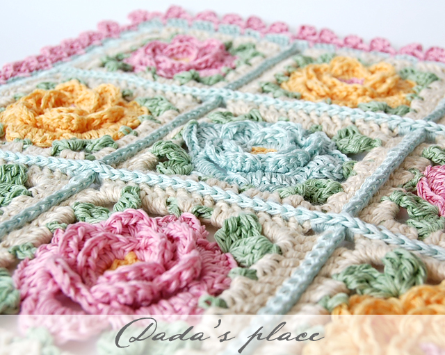 Beautiful flowery granny square