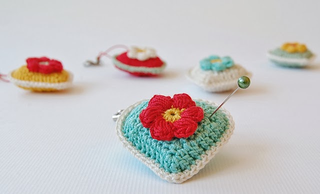 Crochet hearts free pattern
