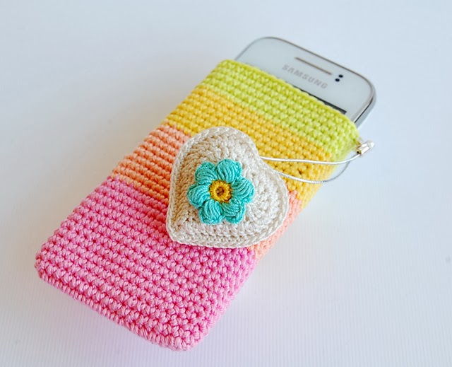 Crochet phone pouch free pattern