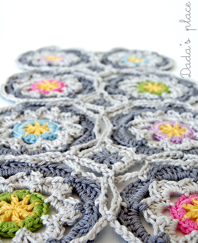 Dadas place crochet flowers