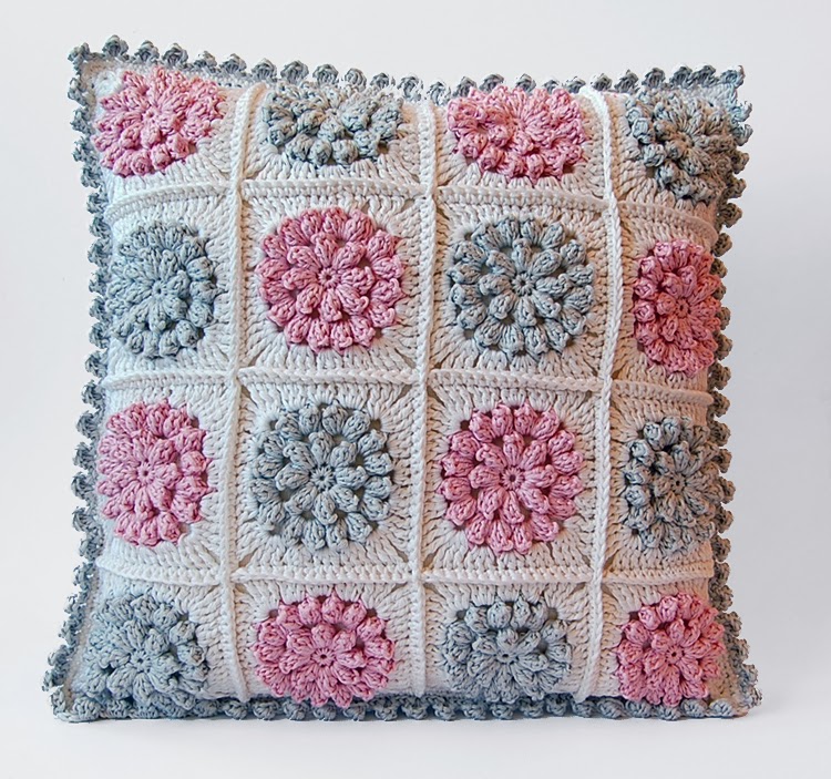 Pink and gray pillow free pattern
