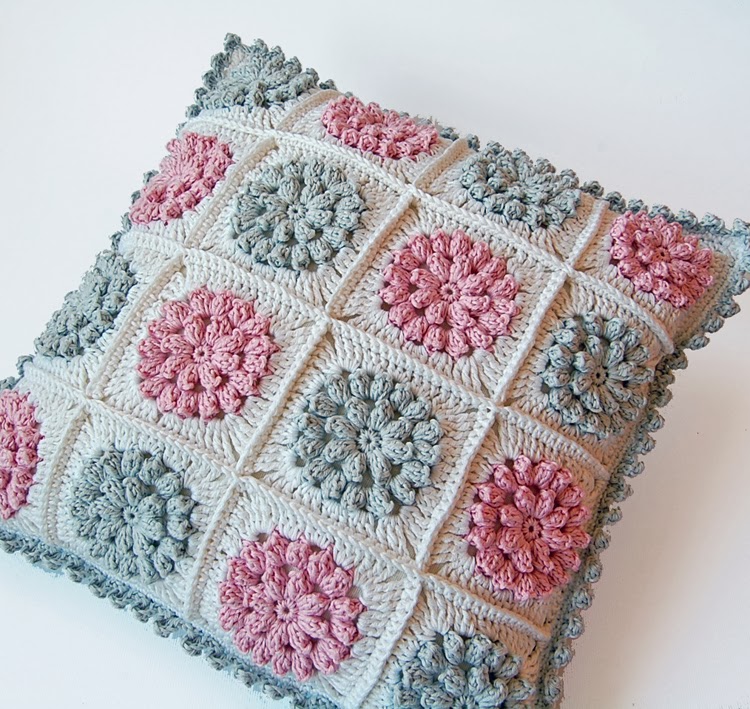 Popcorn granny square pillow free pattern