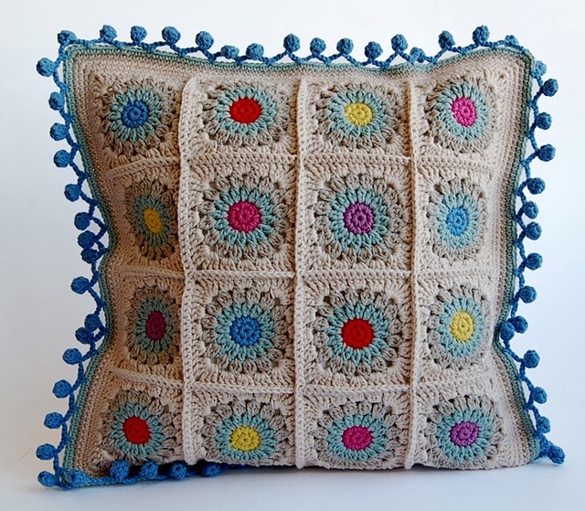 Rosie posie granny square pillow free pattern