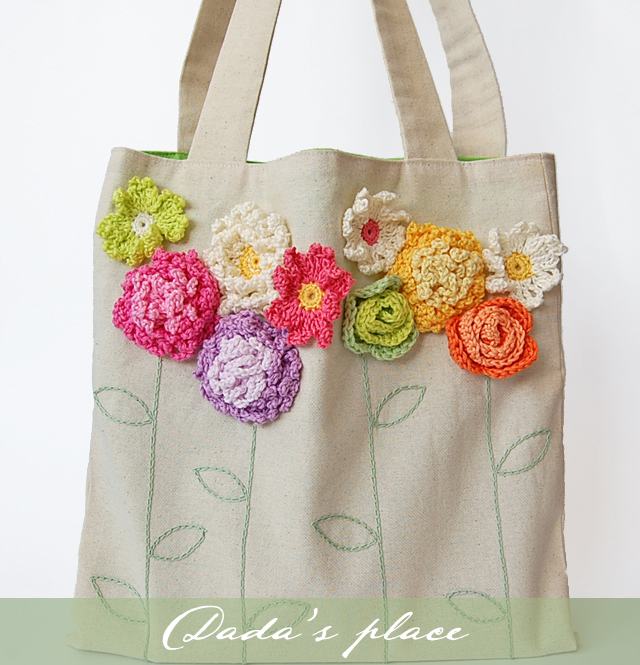 Tote bag with crochet flowers