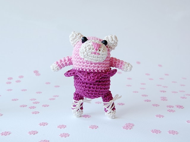 Amigurumi balerina