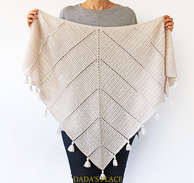 Al Amal crochet shawl pattern by dadas place 2