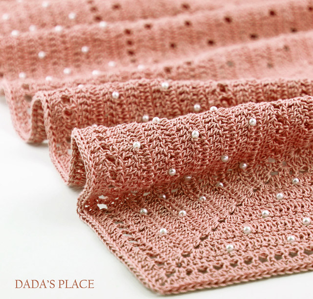 Delicate Crochet shawl pattern by Dadas place